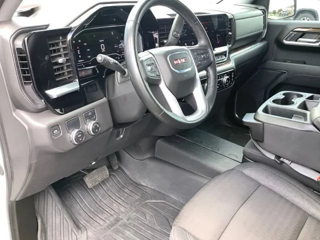 2025 GMC Sierra 1500 SLE - Photo 15