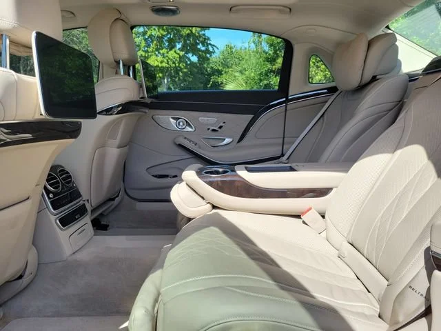 Used 2018 Magnetite Black Mercedes-Benz Maybach S 560 image 20