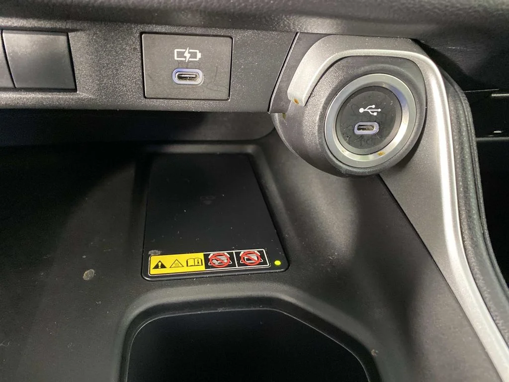 Used 2025 Cloud Toyota XLE image 22