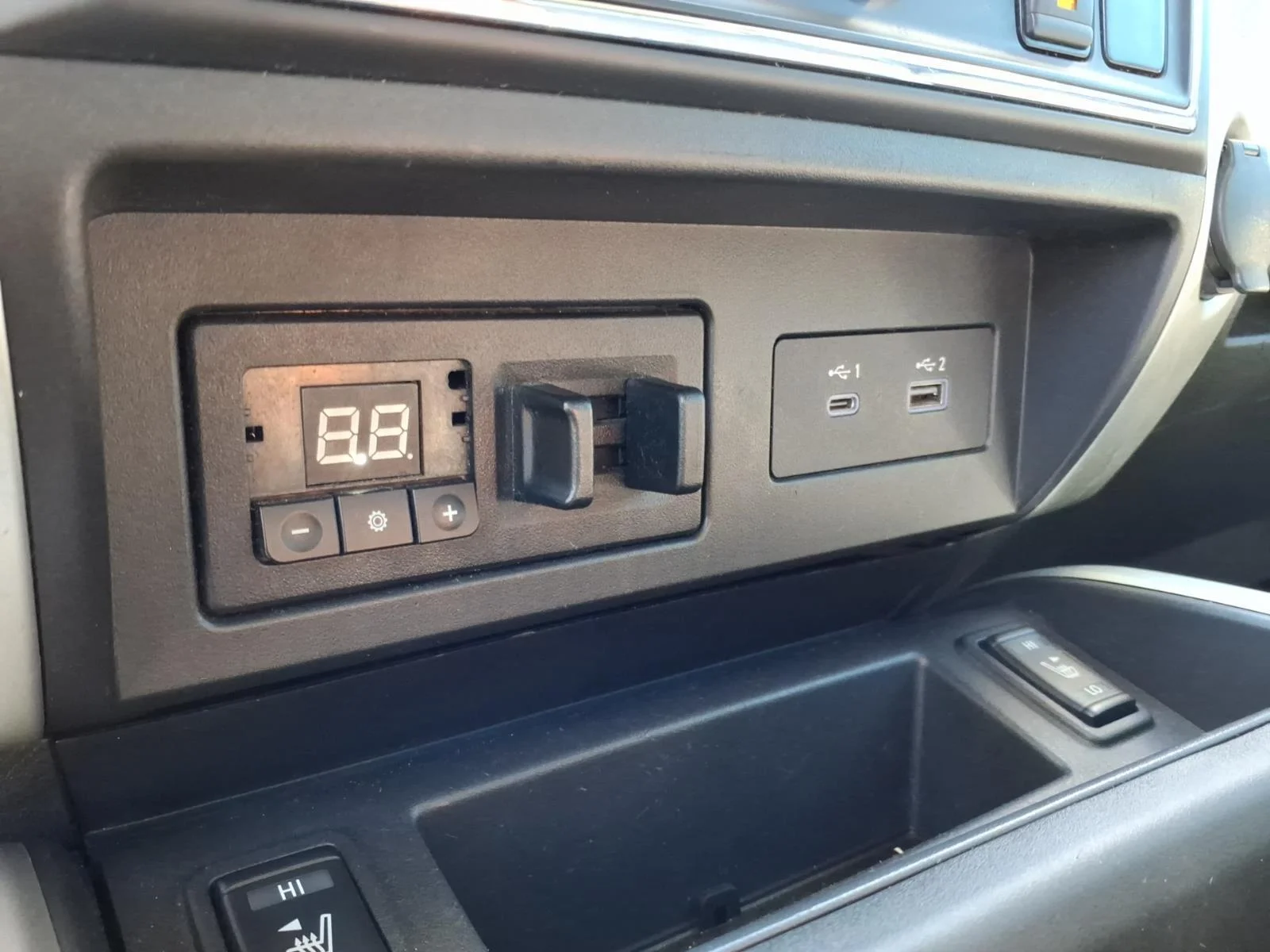 Used 2020 Gun Metallic Nissan SV image 8