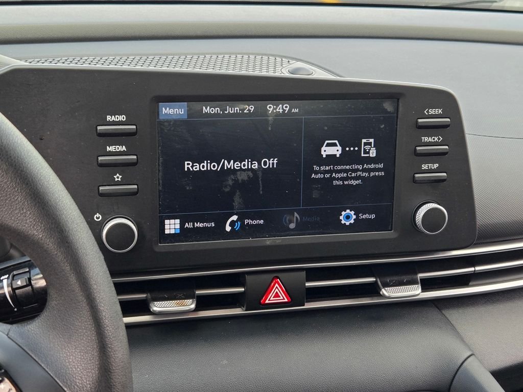 Used 2023 Gray Hyundai SE image 30
