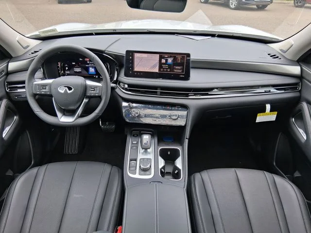 New 2027 RADIANT WHITE INFINITI Luxe FWD image 9