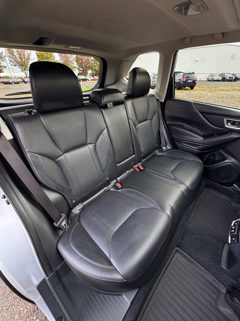 Used 2019 Ice Silver Metallic Subaru Touring image 26