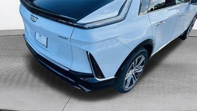 New 2026 Vibrant White Tricoat Cadillac Premium Luxury image 11