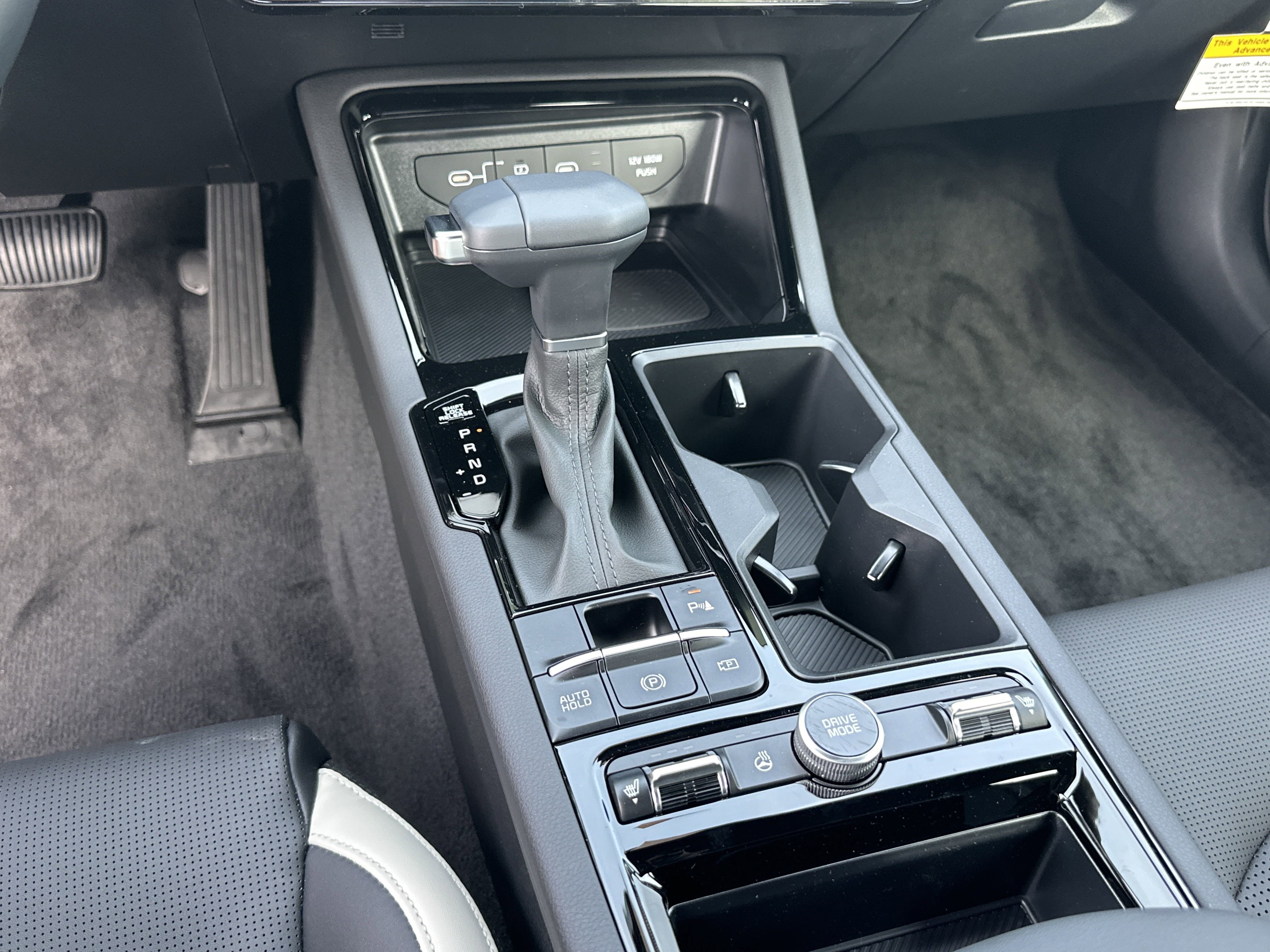 2025 Kia K5 GT-Line - Photo 26