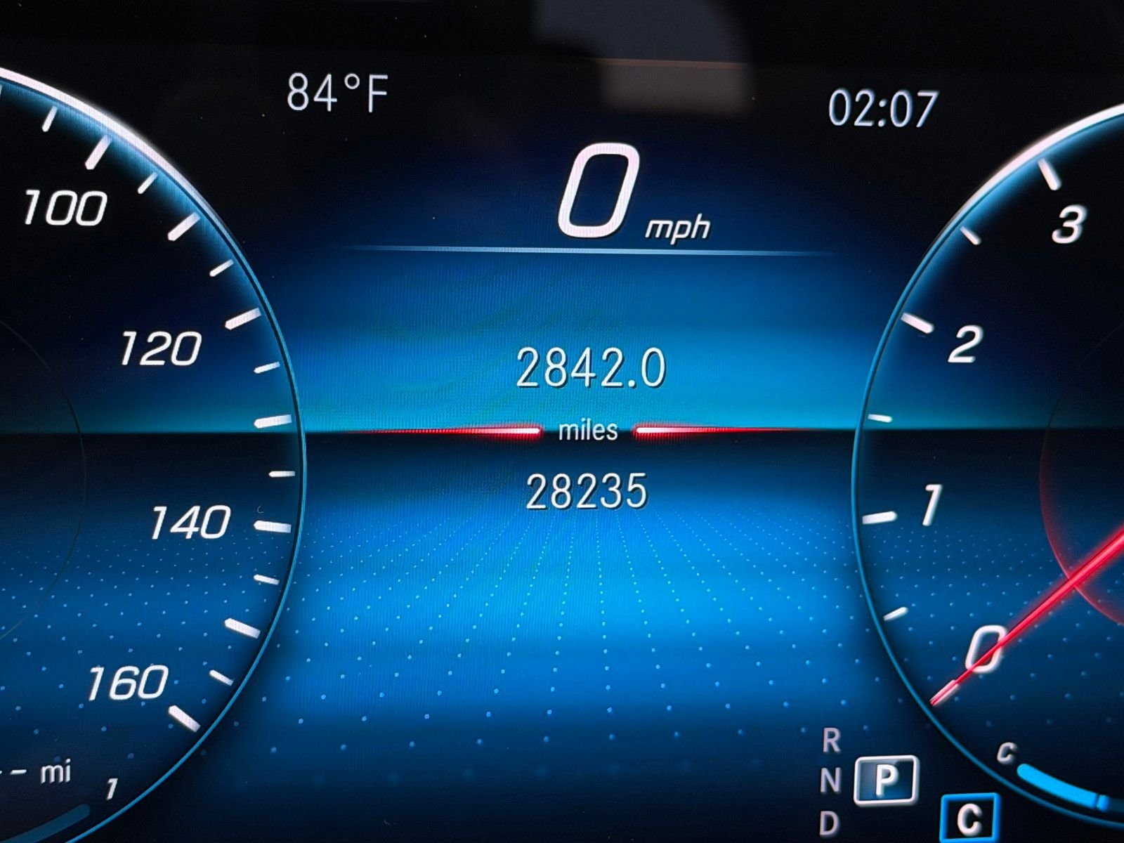Certified Used 2022  Mercedes-Benz GLB 250 image 3