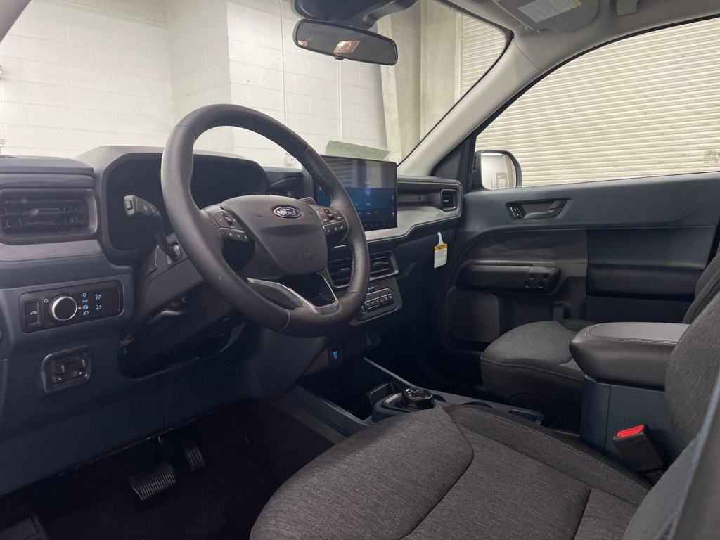 2025 Ford Maverick XLT - Photo 6