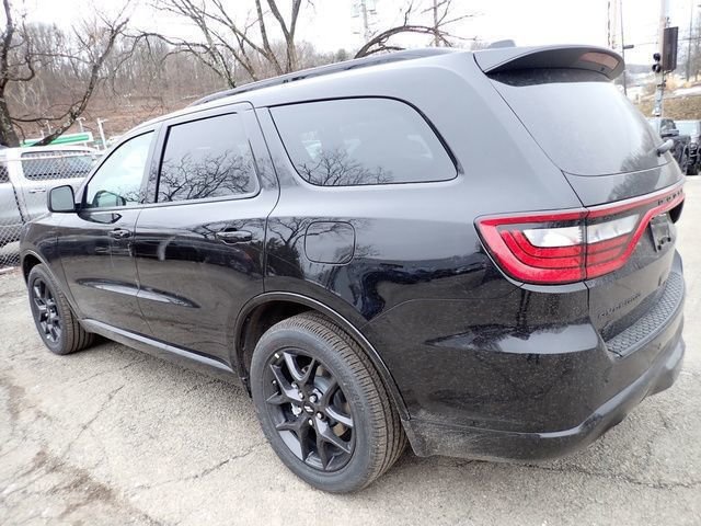 New 2026 Diamond Black Clear-Coat Exterior Paint Dodge GT HEMI V8 image 3