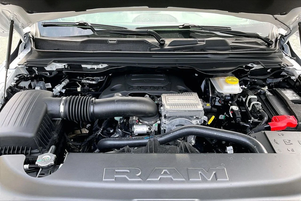 New 2026 Bright White Clearcoat RAM Big Horn/Lone Star image 33
