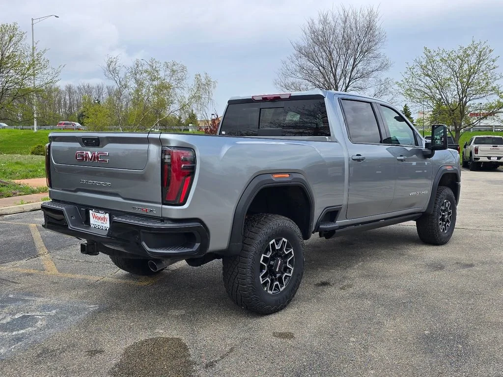 2026 GMC Sierra 2500HD AT4X - Photo 9