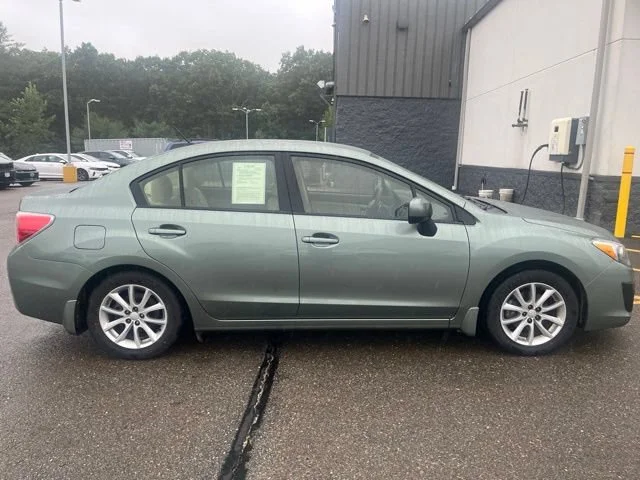 Used 2014 Jasmine Green Metallic Subaru Premium image 2