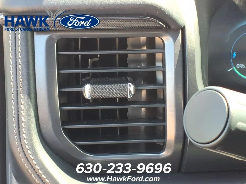 Used 2025 White Ford Platinum image 19