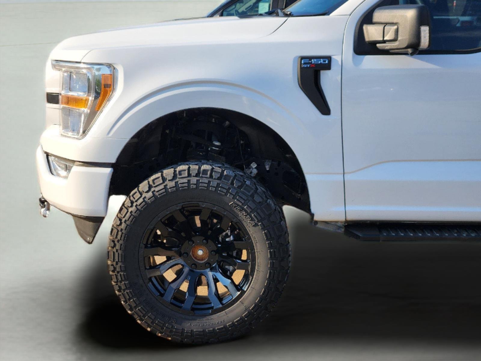 Used 2022 Oxford White Ford XL image 8