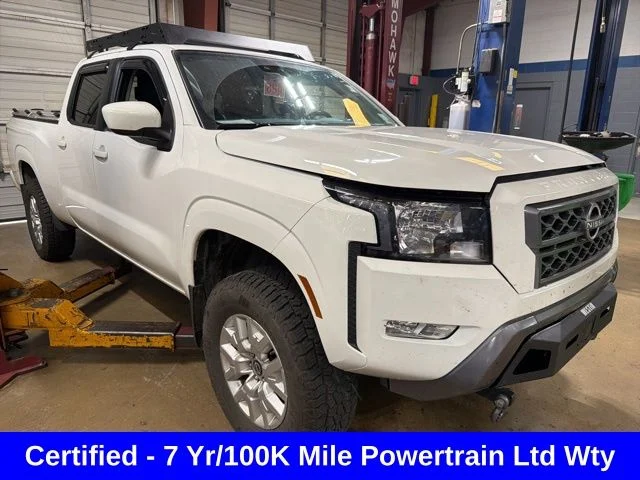2023 Nissan Frontier SV Crew Cab 4X4 LWB's photo