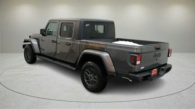 New 2026 Granite Crystal Metallic Clearcoat Jeep Sport S image 7