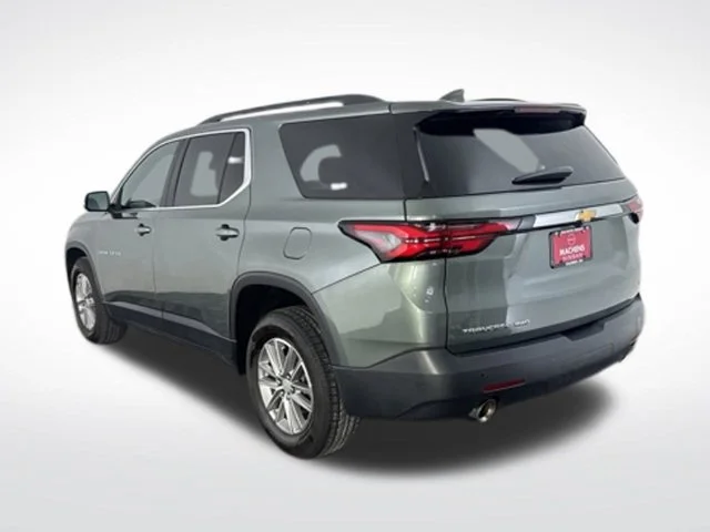 Used 2023 Green Chevrolet LT image 9