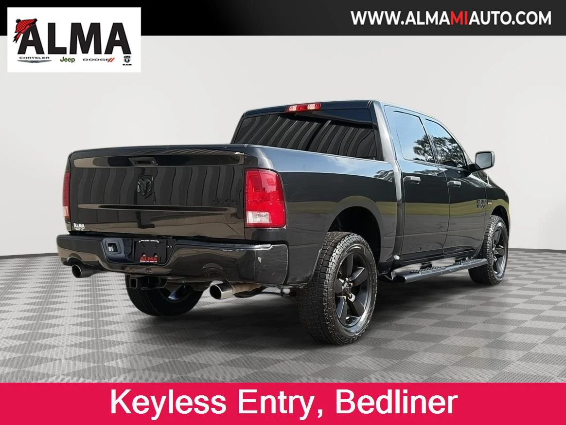 Used 2018 Brilliant Black Crystal Pearl Ram Express image 3