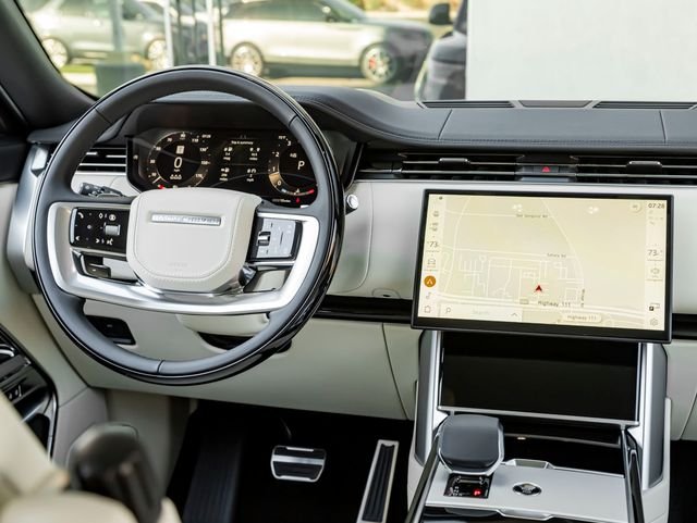 New 2026 Santorini Black Land Rover SE image 21