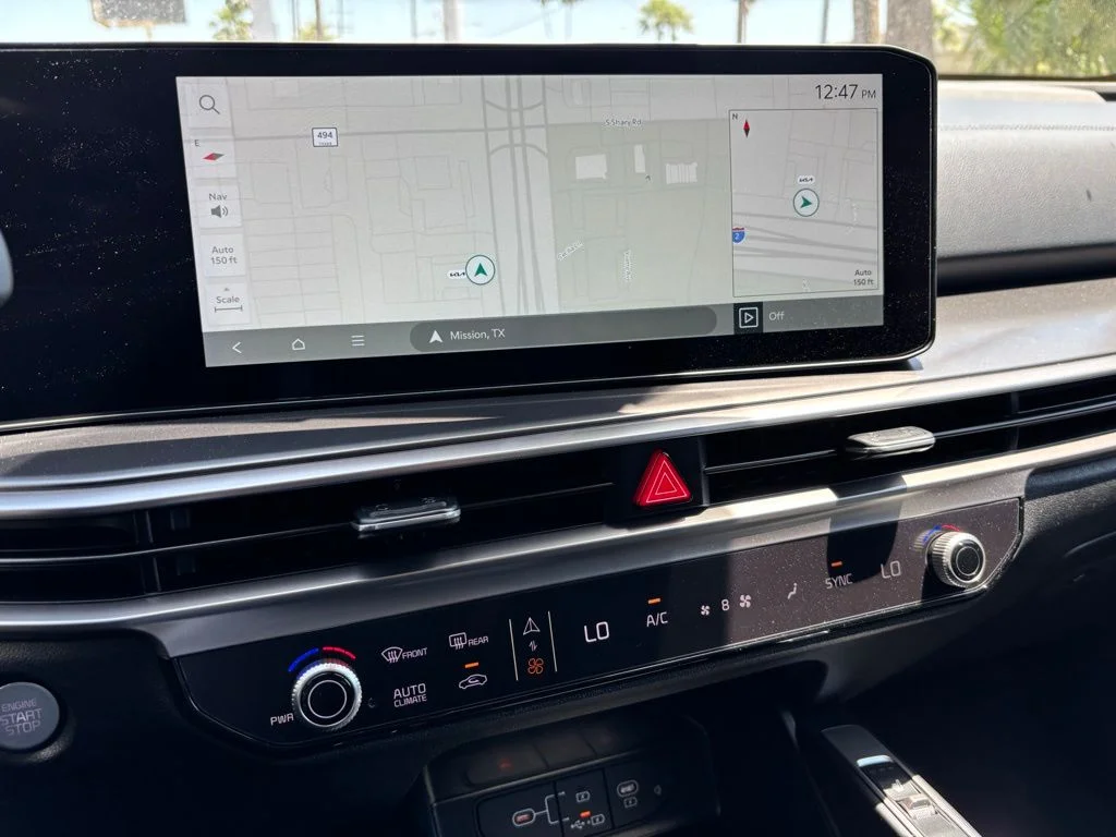 2025 Kia Sorento S - Photo 9