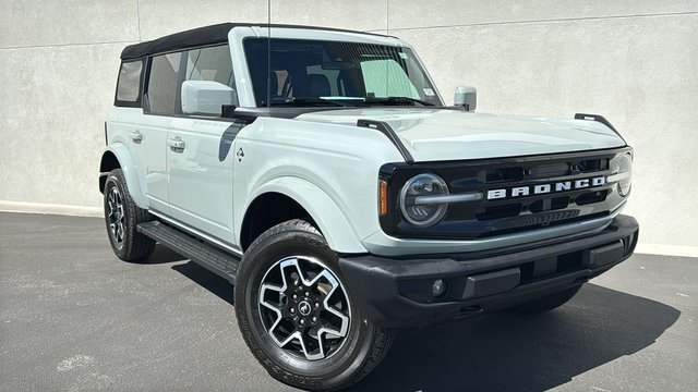 Pre-Owned 2023 Ford Bronco Outer Banks 4WD 4D Sport Utility