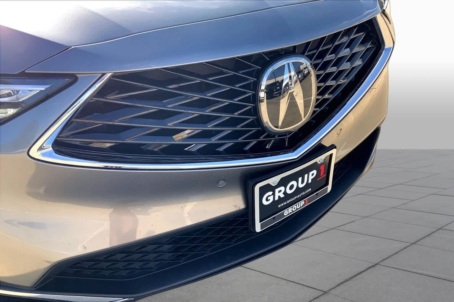 Used 2025 Liquid Carbon Metallic Acura w/Technology Package image 30