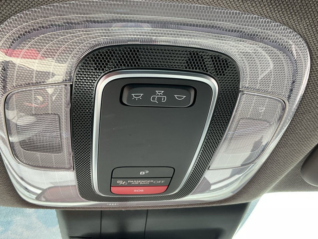 Used 2023 Onyx Black Hyundai Blue image 31
