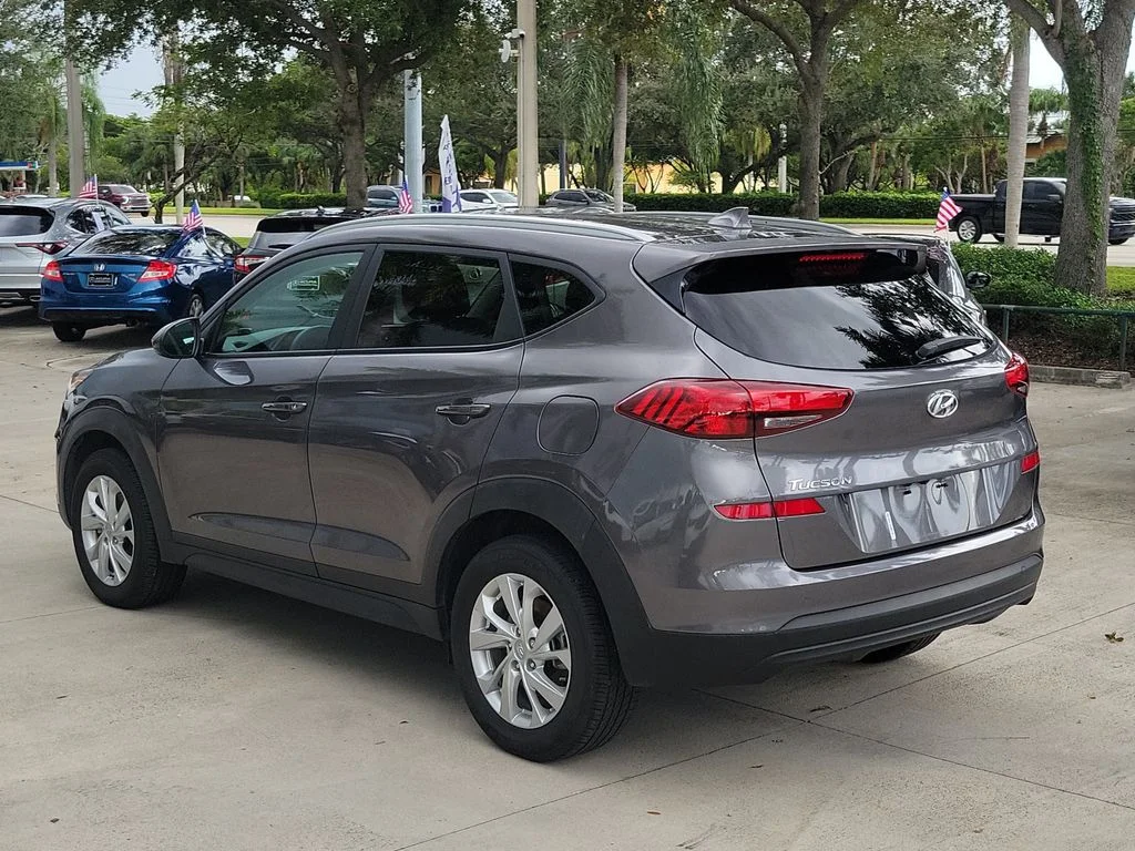 Used 2021 Gray Hyundai Value image 5