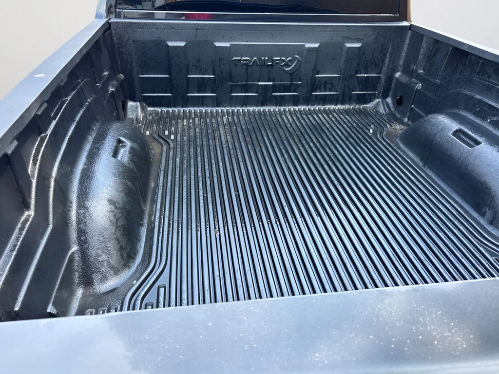 Used 2024 Diamond Black Ram SLT image 31