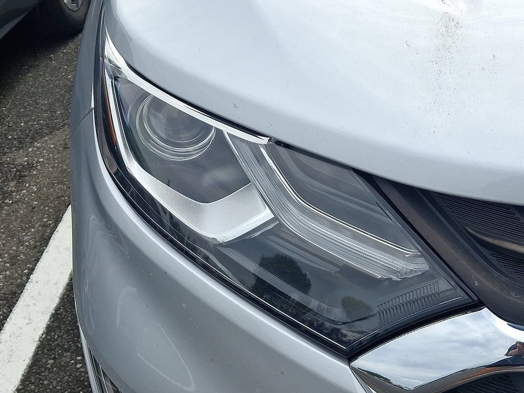 Certified Used 2019 SILVER ICE METALLIC Chevrolet LT image 4