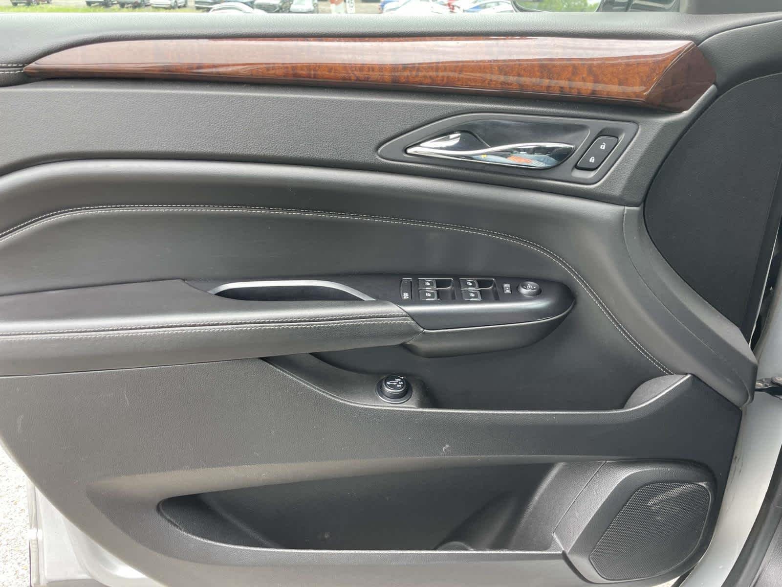 Used 2015 Radiant Silver Metallic Cadillac Luxury Collection image 28