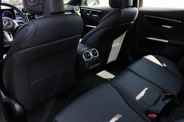 2025 Mercedes-Benz C-Class Sedan C 300 - Photo 33