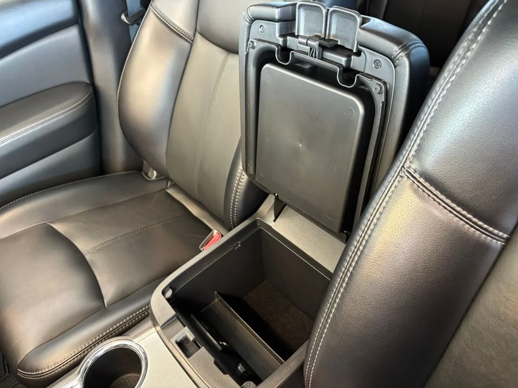 Used 2019 Black Nissan SL image 20
