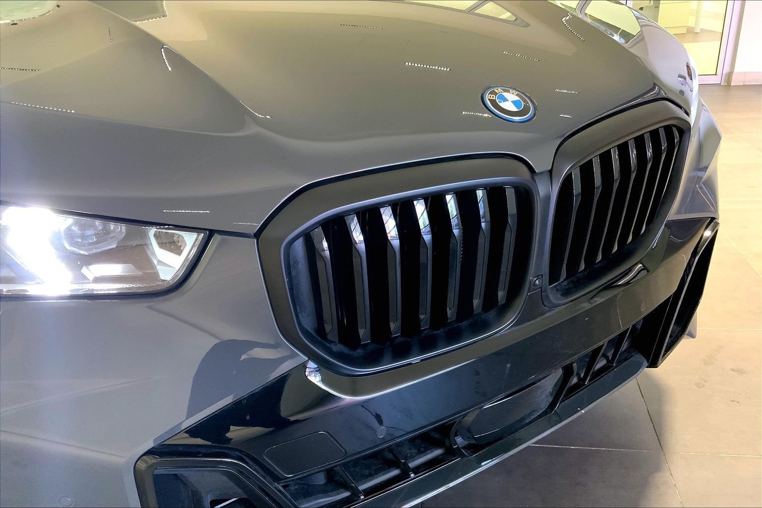 Used 2026 Gray Metallic BMW xDrive50e image 6