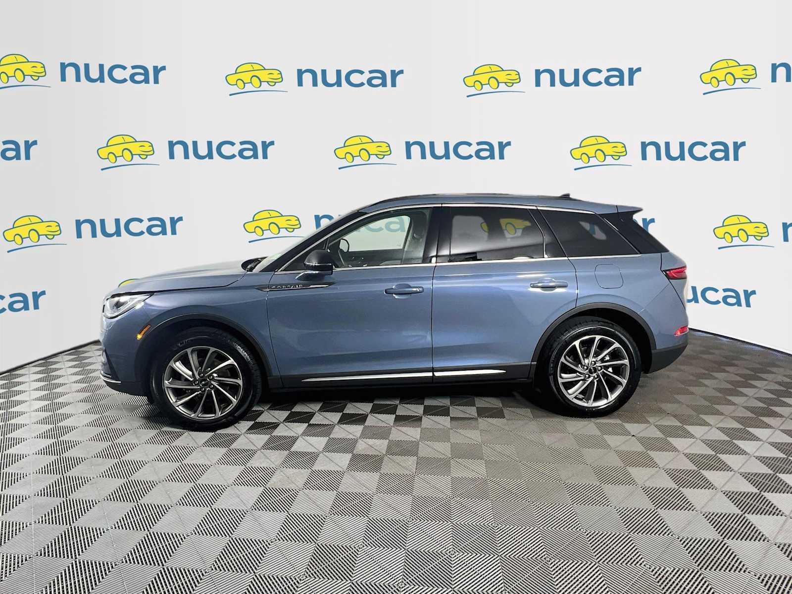 Used 2026 Whisper Blue Metallic Clearcoat Lincoln Premiere image 4