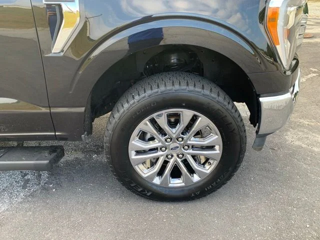 Used 2021 Agate Black Metallic Ford XLT image 40