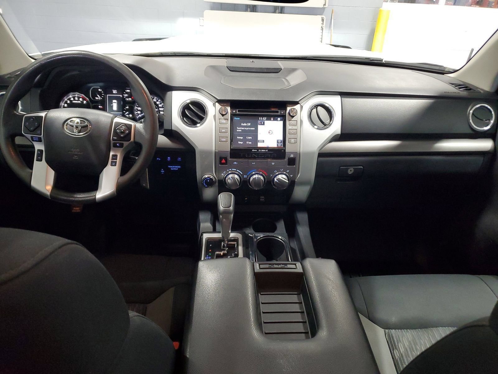 Used 2019 White Toyota SR5 image 10