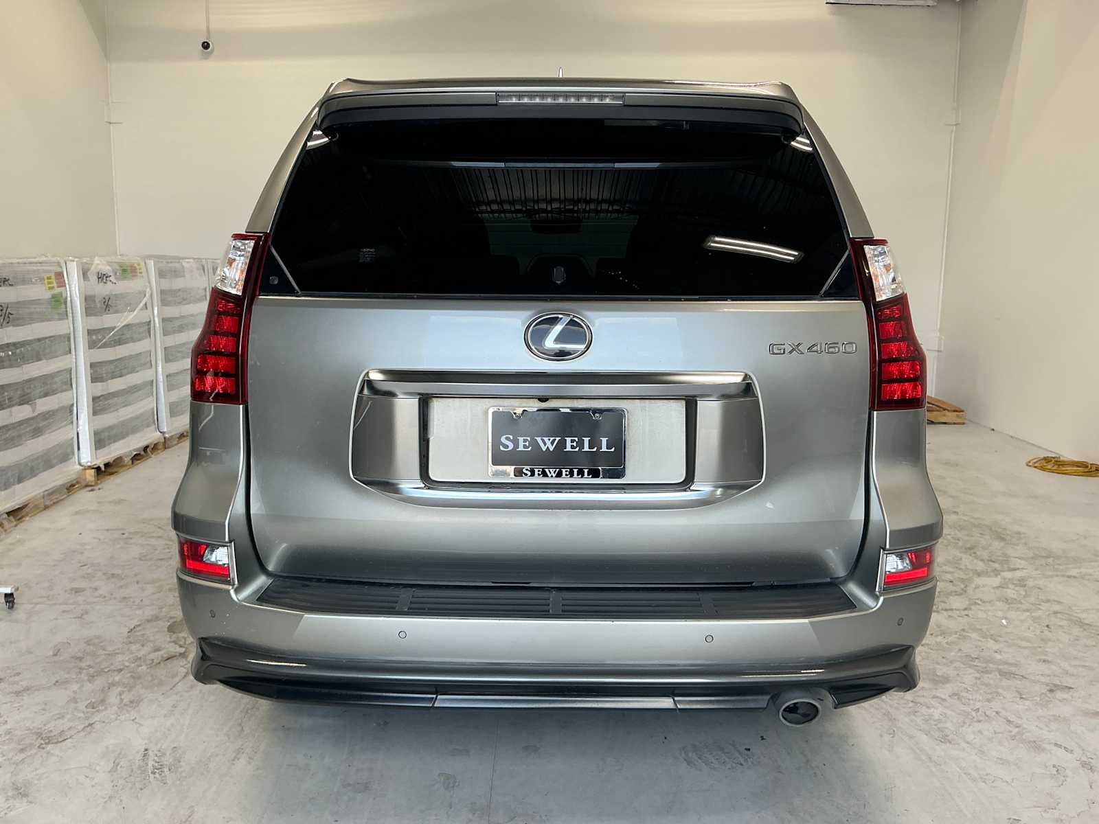 Used 2022 Atomic Silver Lexus Luxury image 8
