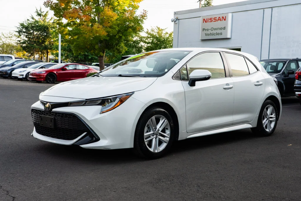 Used 2021 Beige Toyota SE image 3