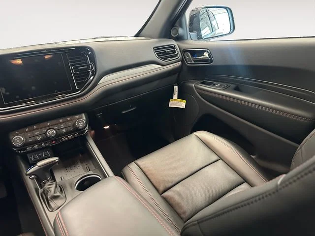 New 2026 Diamond Black Clear-Coat Exterior Paint Dodge GT Plus image 11
