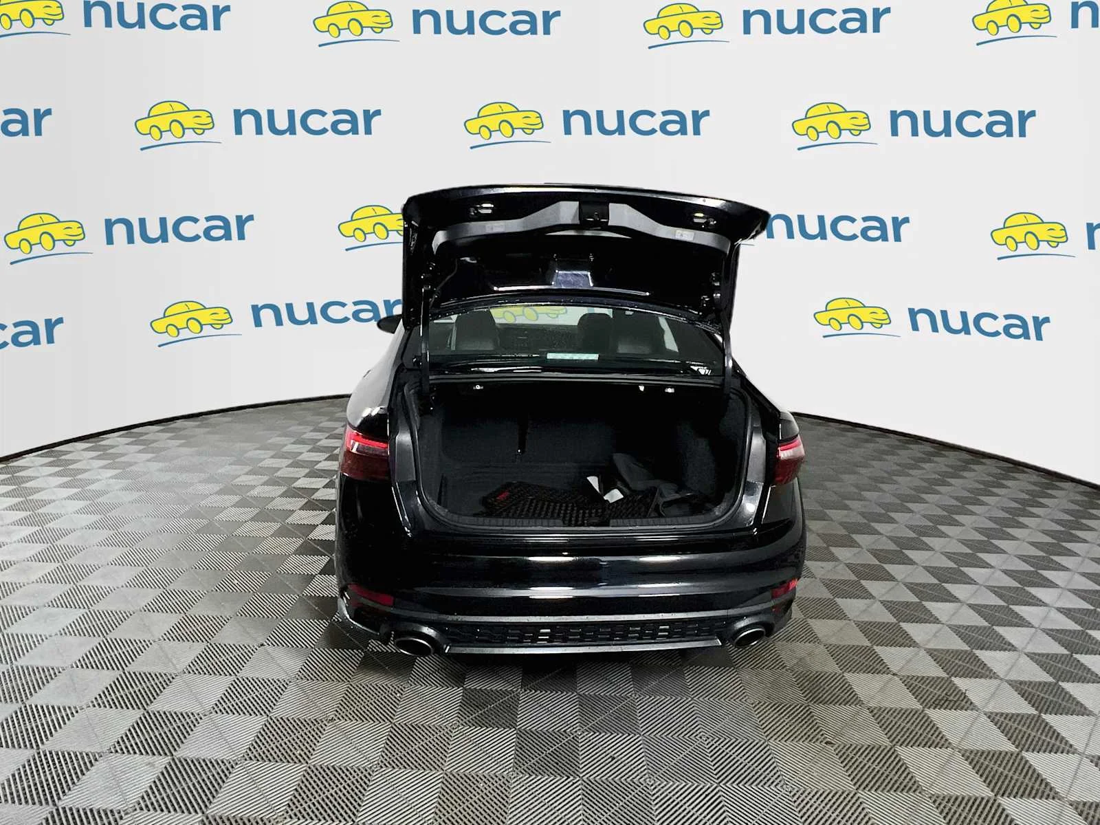 Used 2025 Deep Black Pearl Volkswagen Autobahn image 27