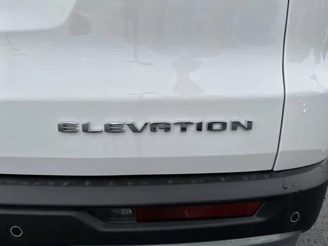 New 2026 Summit White GMC Elevation image 32