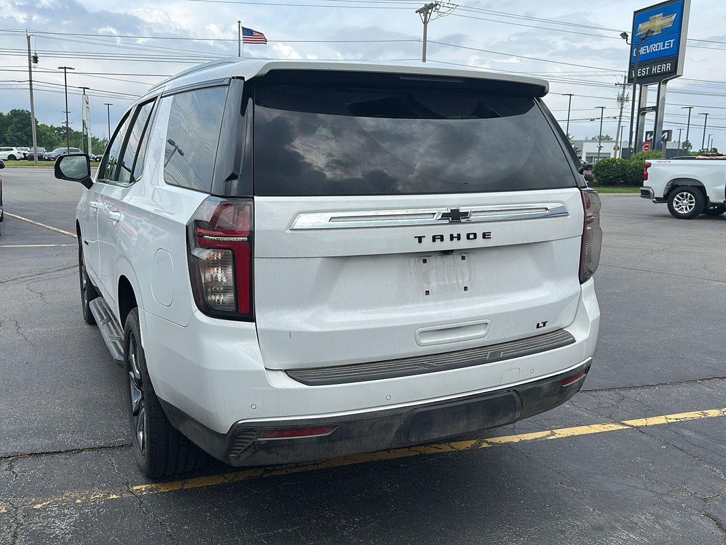 Used 2021 Summit White Chevrolet LT image 4