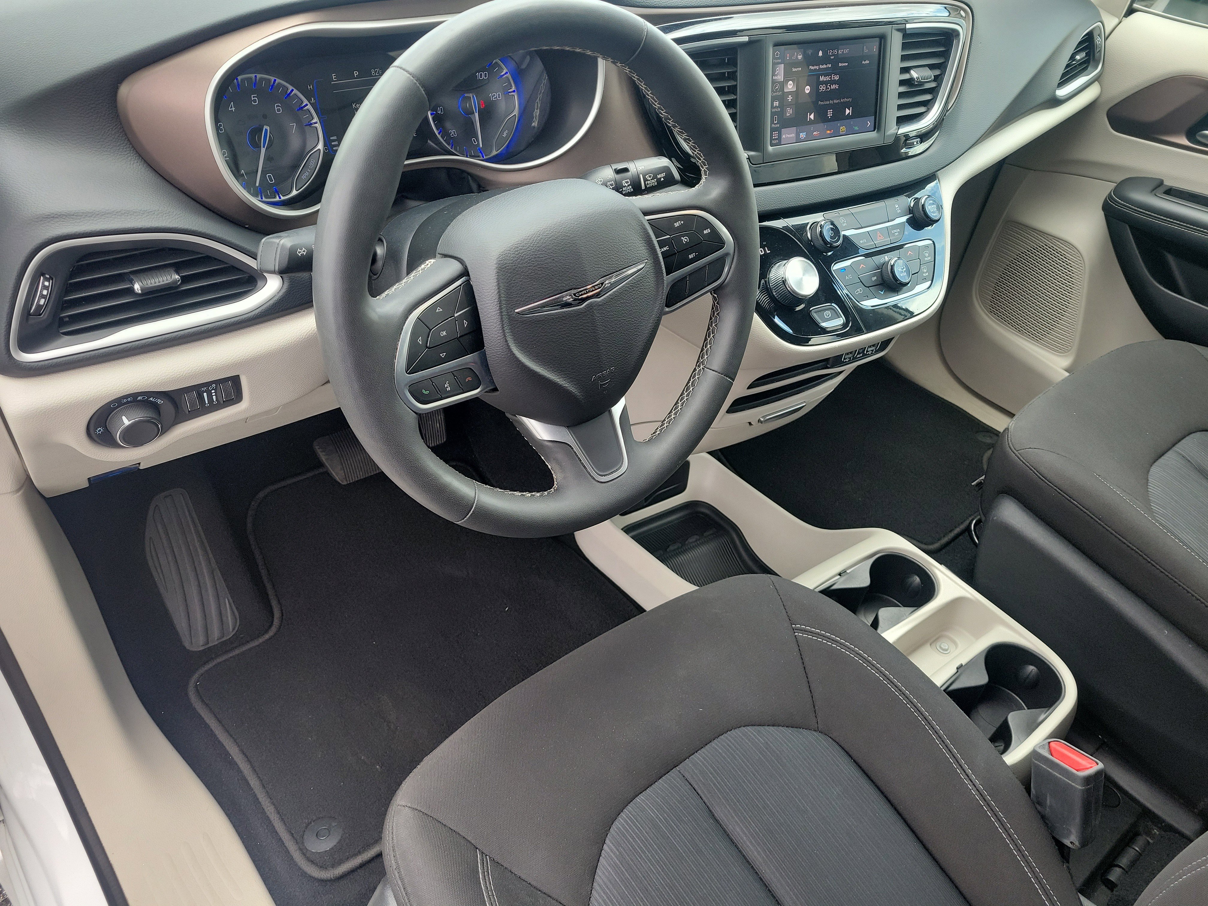 Used 2023 Bright White Clearcoat Chrysler LX image 12