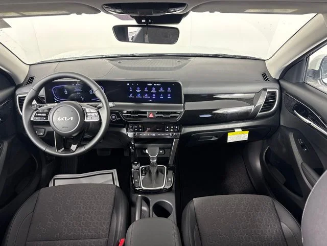 New 2026 White Kia S image 29