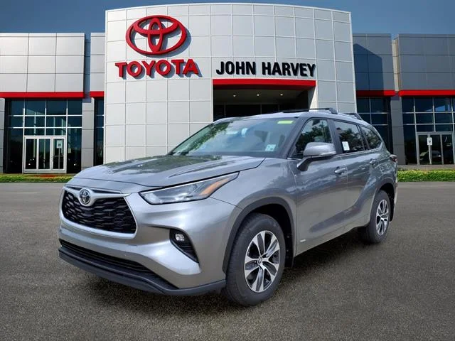 2026 Toyota Highlander Hybrid XLE AWD's photo