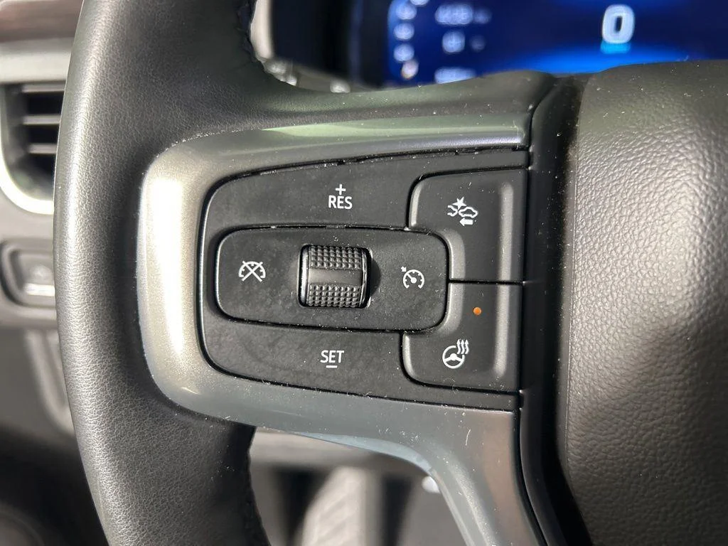 Used 2024 Black Chevrolet Z71 image 26