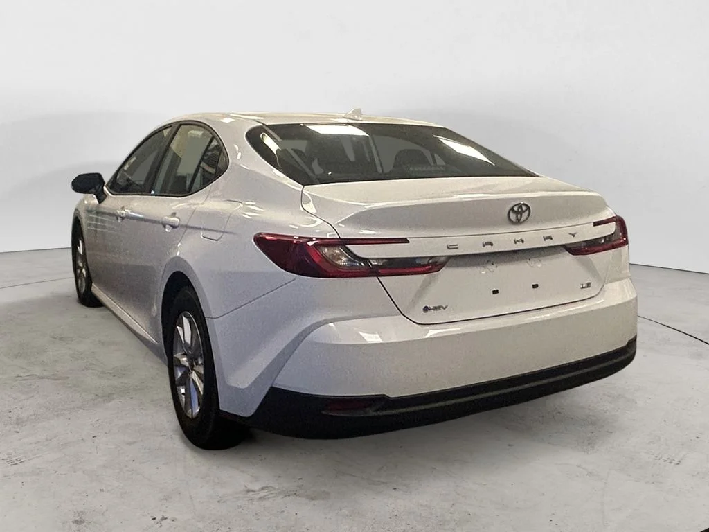 Used 2025 Ice Toyota LE image 3