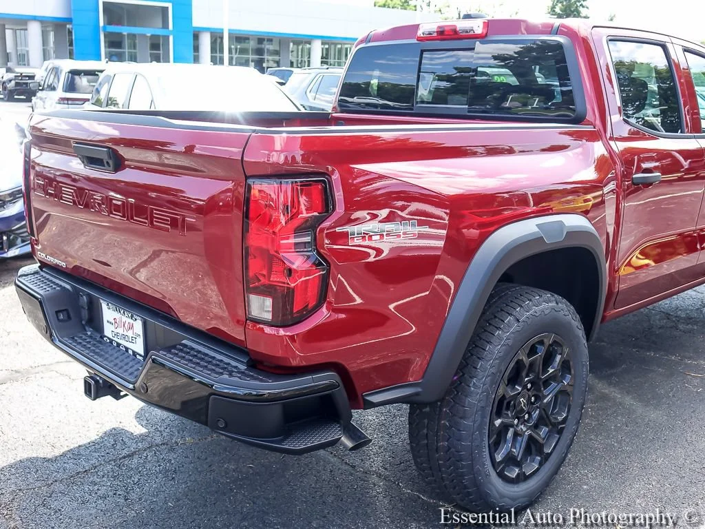 2026 Chevrolet Colorado Trail Boss - Photo 8