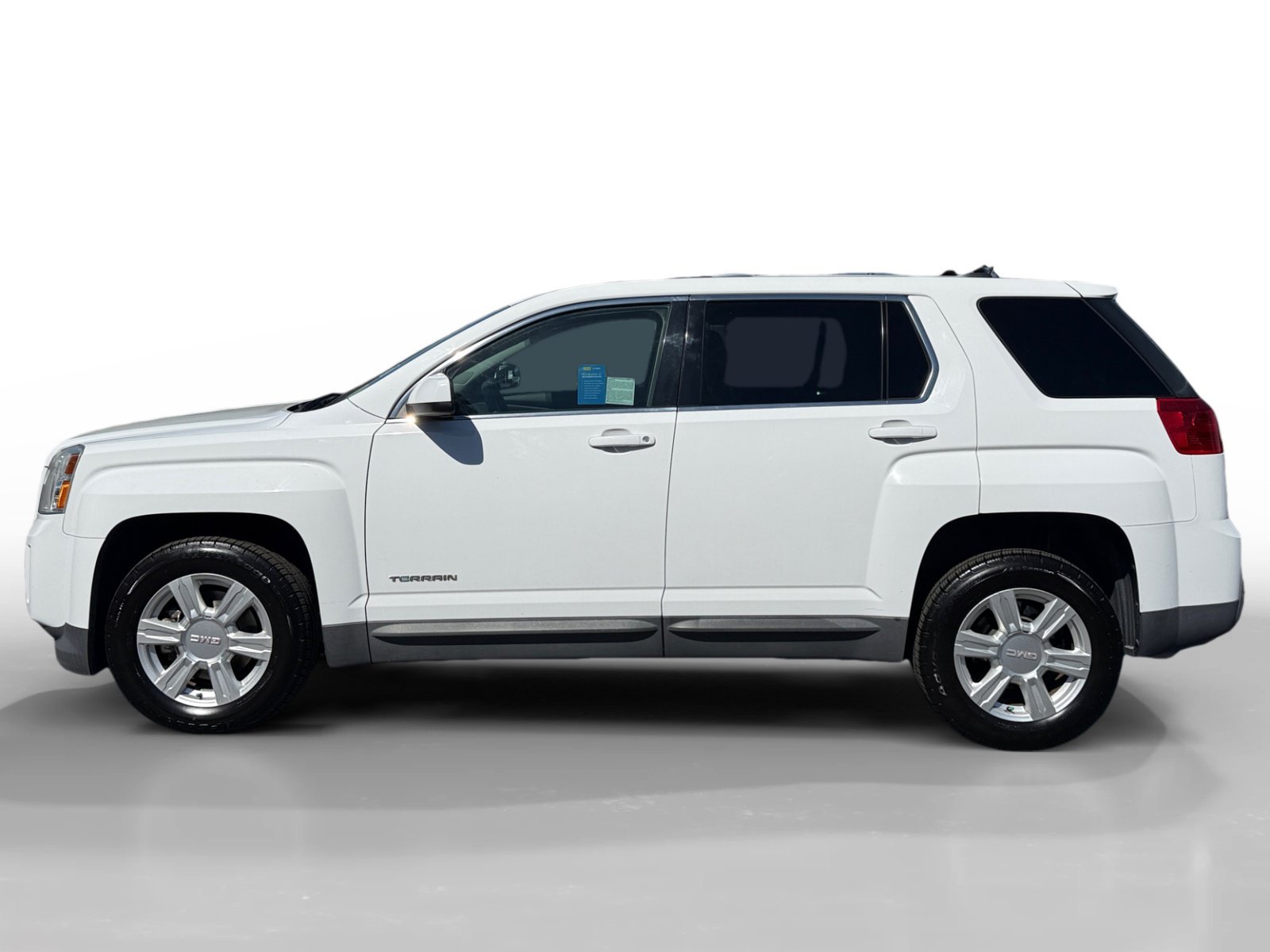 Used 2015 Summit White GMC SLE-1 image 2