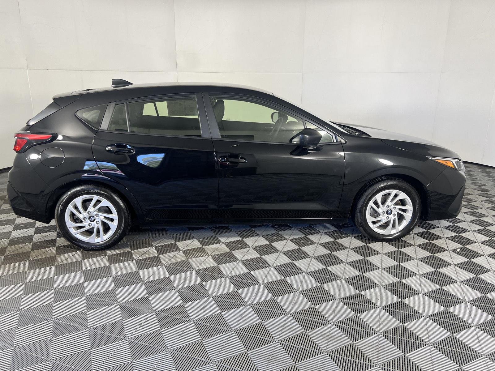 Used 2024 Crystal Black Silica Subaru Base image 19